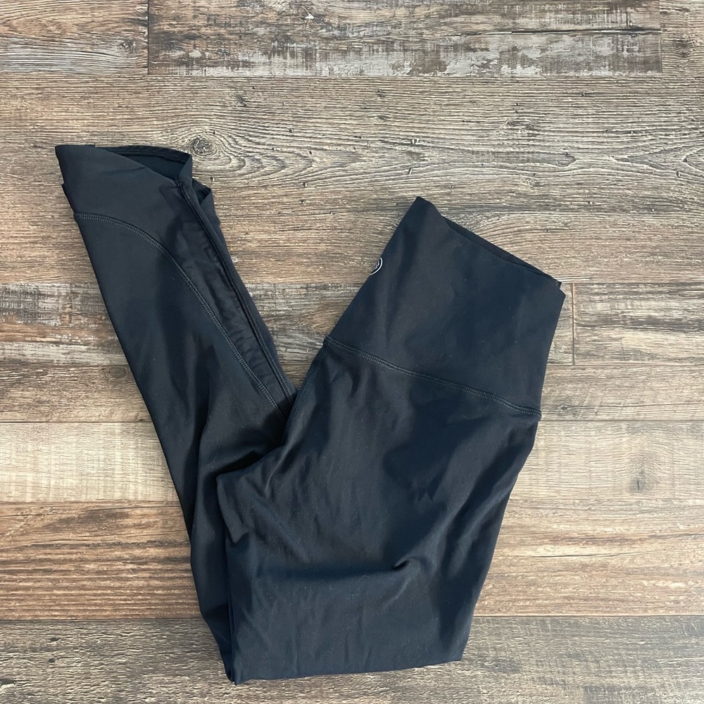 Savvi leggings size medium